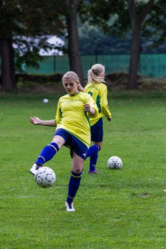 Bild 1 - MC-Juniorinnen TSV Olympia Neumnster - FSC Kaltenkirchen : Ergebnis: 12:1